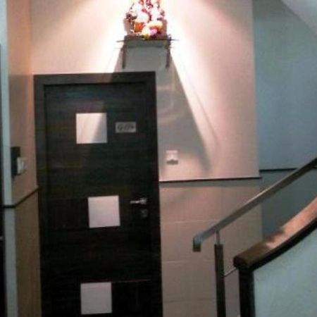 Hotel Sharda มุมไบ ภายนอก รูปภาพ
