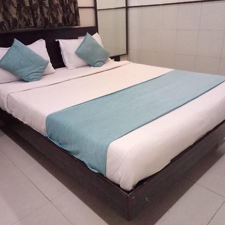 Hotel Sharda มุมไบ ภายนอก รูปภาพ